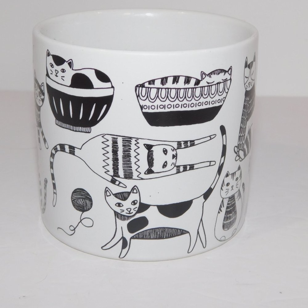 PURR PARTY Cat Kitten Mug Now Design White Black Graphic 14 oz - Picture 3 of 10